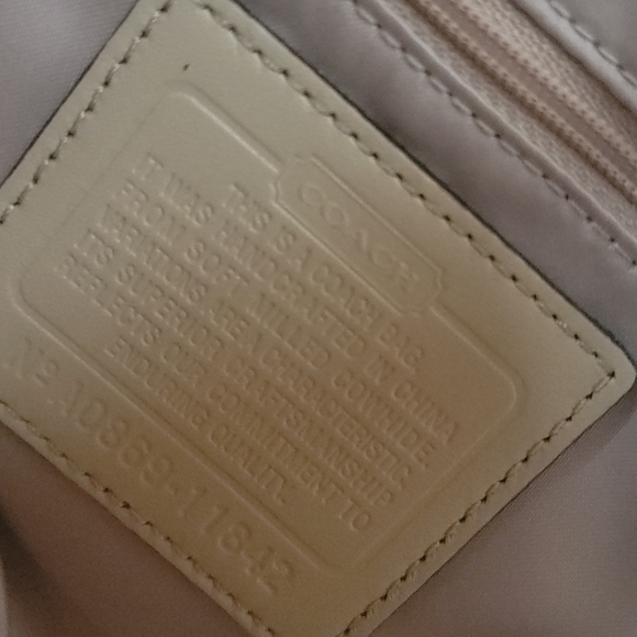 Coach Soft Pebble Collection - Picture 6 of 9